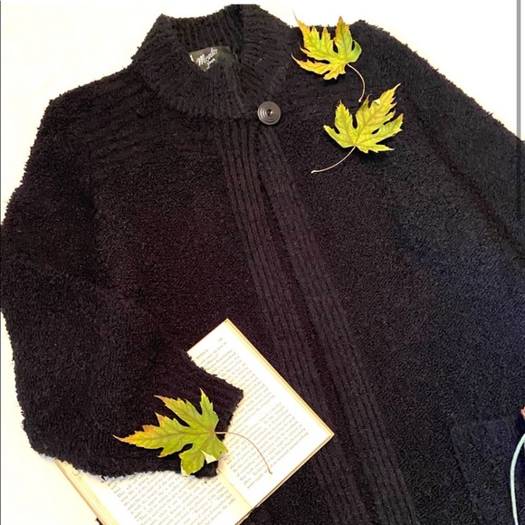 SOLD | Vintage | Long Oversized Bouche Knit Cardigan - Picture 3 of 16